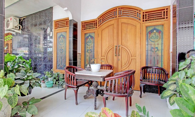 Tegal Hotel | Capital O 92929 Hotel New Tirta Kencana Syariah