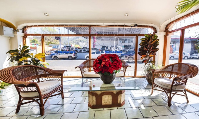 Ciudad Guzmán Hotel | Capital O Colón, Ciudad Guzmán Jalisco