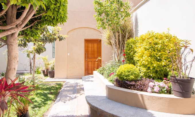 San Luis Potosí Hotel | Capital O Hotel San Jose, San Luis PotosÃ­