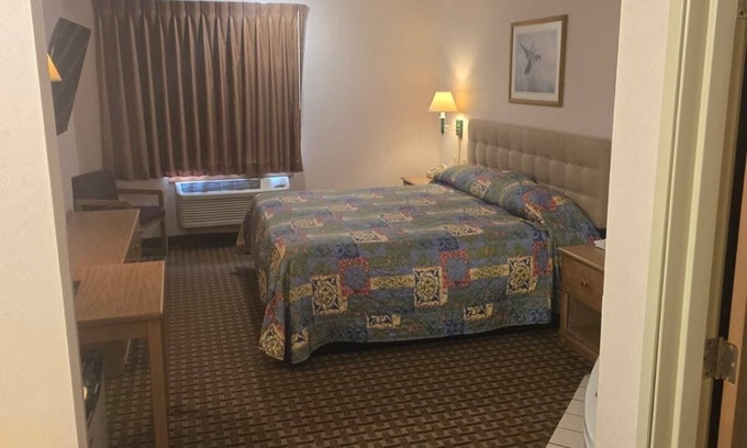 Purdum Hotel | Capital O Roadside Inn Thedford NE 2