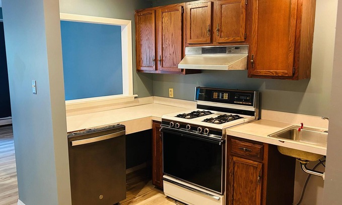 Alpine Township Hotel | Swan Inn Motel