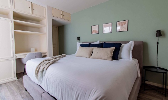 Los Morales Apartamento | Capitalia | 2BR Elegance: Racine