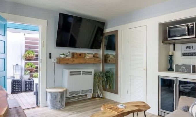 Capitola Apartamento | Capitola Village Bungalow - 2 Blocks from the Sand