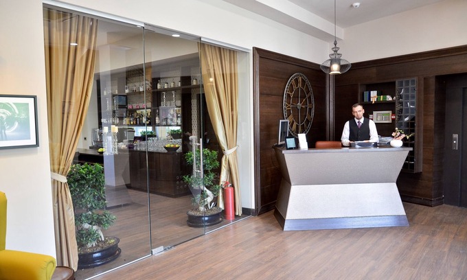 Old Town Hotel | Capitolina City Chic Hotel