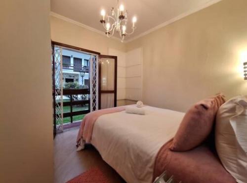 Vila Iara Apartamento | Capivari Flat