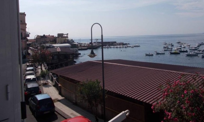 Capo Mulini Apartamento | CAPOMULINI A PEARL ON THE SEA
