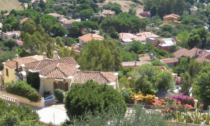 Solanas Villa | CAPOSCHIERA VILLINO WITH GARDEN 300 METERS FROM THE SEA WITH SEA VIEWS, SARDINIA