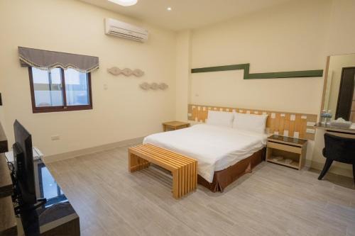 Magong Casa | Captain 3