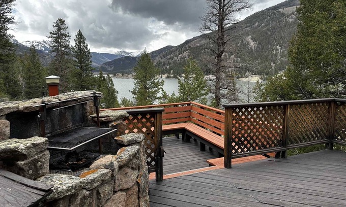 Lake City Casa | Captain's Lookout - Newly Updated Cabin with Unending Views of Lake San Cristobal - OPEN YEAR ROUND