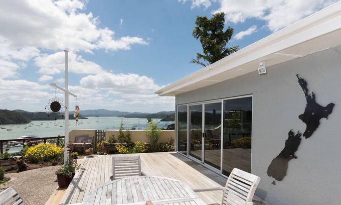 Opua Cabaña | Casa del Capitán - Opua Holiday Home