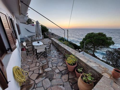 Armenistis Casa | Captain's View Guesthouse