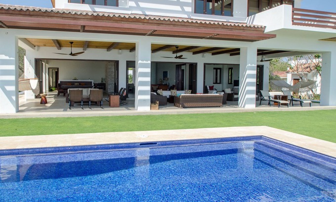 Playa Colorado Casa | Captiva: Hacienda Iguana's Premier Surf-front Home (7bdr, 8bth, full deluxe)