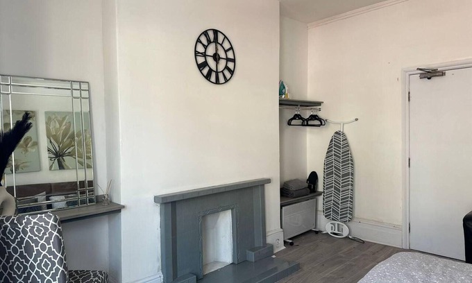 Newport Apartamento | Captivating 2-bed Apartment in Newport