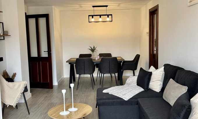 Hacienda del Álamo Apartamento | Captivating 2-Bed Apartment in the South of Spain
