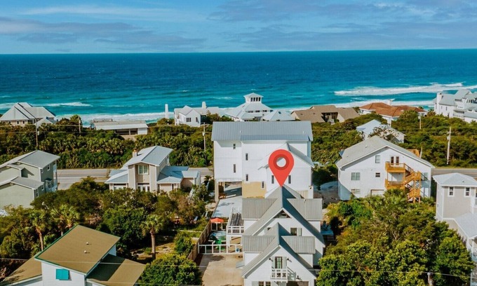 Dune Allen Beach Casa | Capturin' Moments 30A - 3 King, 2 Queen, 1 Full, 3 Twin, 2 sleeper sofas