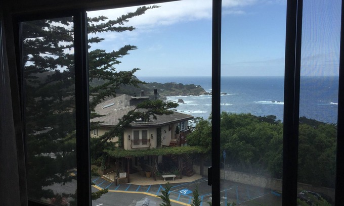Carmel Highlands Apartamento | Car Week @ Hyatt Carmel Highlands Inn - 2 pisos con vista al mar - Capacidad 4+