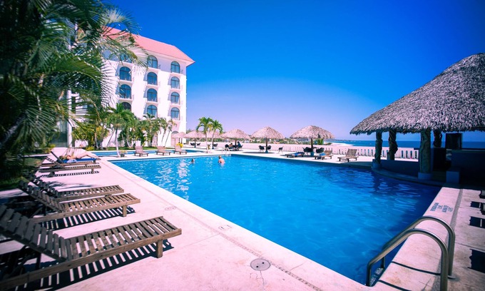 Puerto Escondido Hotel | Caracol Plaza
