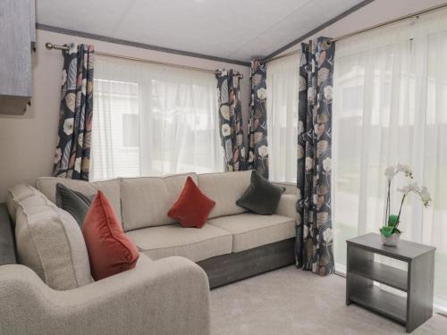 Plymouth Casa | Caravan 7