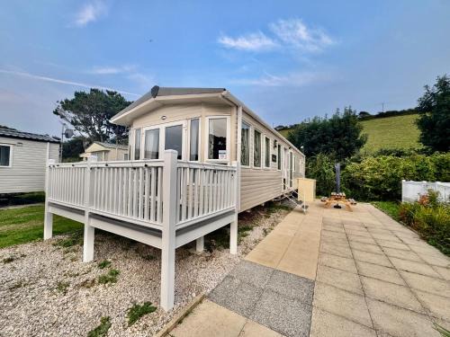 Challaborough Otro | Caravan at Challaborough Bay Holiday Park