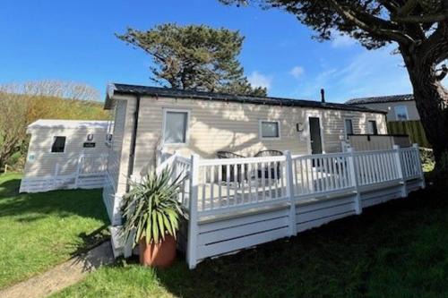 Newquay Casa | Caravan at Newquay Bay Resort - 3 Bedrooms