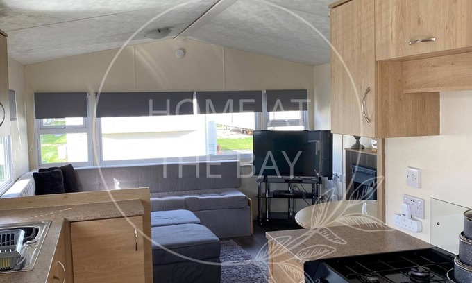 Rhyl Cabina | Caravan With Decking at Lyons Robinhood