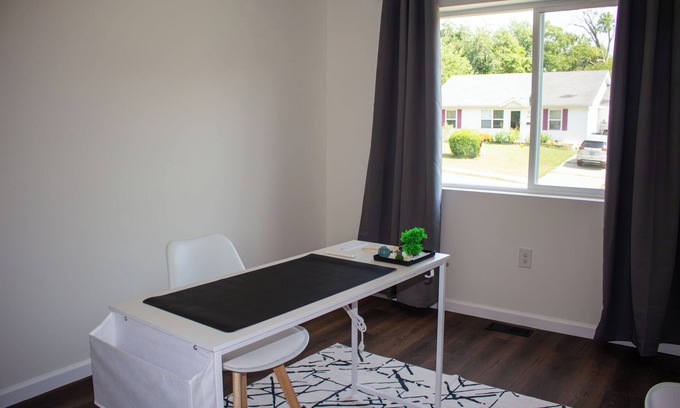 Airport Township Casa | Cardinal Nest – Cozy Home Near Airport & St. Charles, Gateway Arch & Zoo