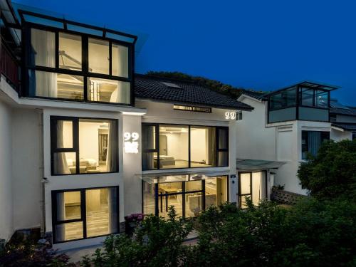 Xihu Casa | Care Cozy and Comfort