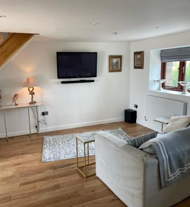 Worlington Casa | Careful Cottage