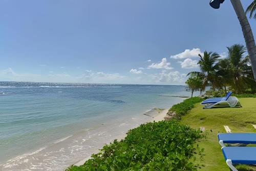 Juan Dolio - El Pueblo Apartamento | Caribbean Golden Sunset View,1BDRM Beachfront Apt.