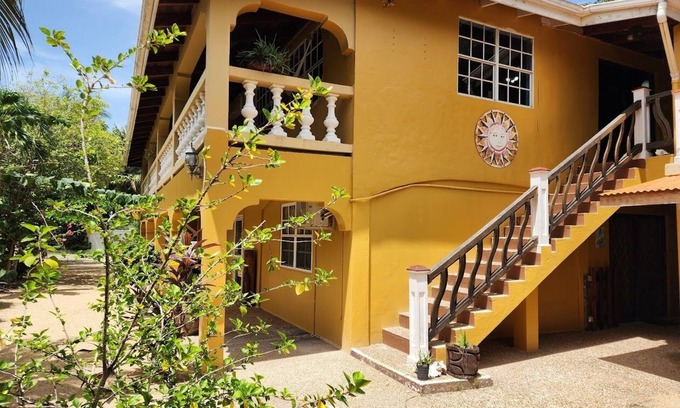 Sittee River Village Cama Y Desayuno | Caribbean Shores b & b acogedor y asequible!
