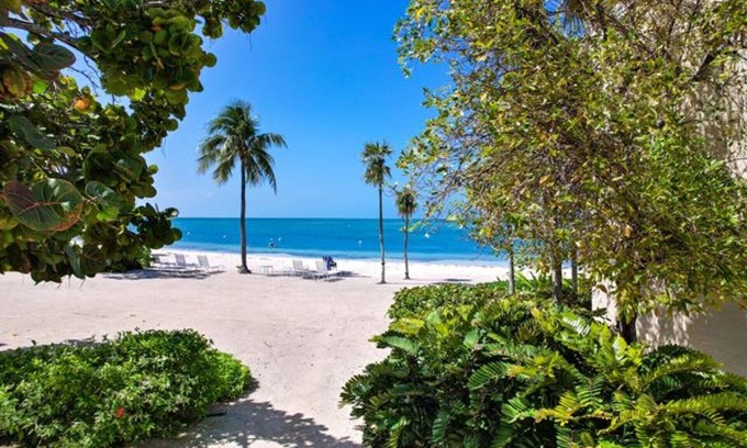 Rum Point Casa | Caribbean Vacation Family Private Beach House /Sunset/ RumPoint/StarFish Point
