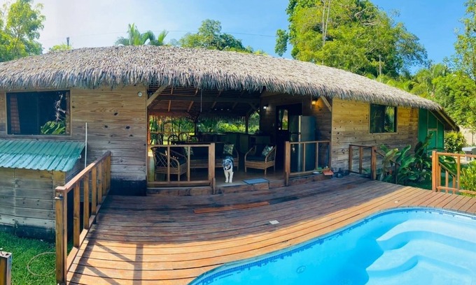 Ojochal Casa | casa carribeene de madera