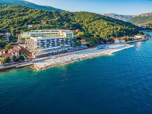 Bijela Hotel | Carine Hotel Park