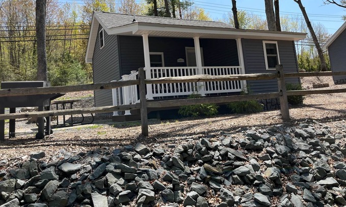Tafton Cabina | Carins 10 - Lakeside Cabins
