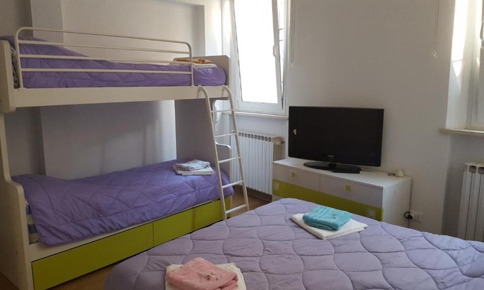 Ferrara Historic Centre Apartamento | Carlo Mayr Apartment