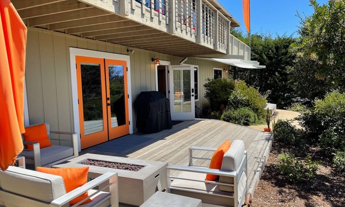 Northeast Carmel Casa | Carmel Big Sur-Style Guest House with Hot Tub, bank of windows, decks & VIEWS!