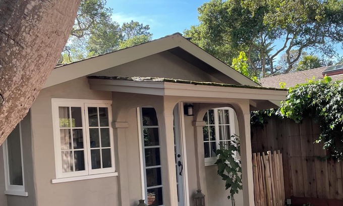 Northeast Carmel Casa | Carmel-by-the-Sea Cottage-Great Walking Location