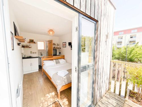 Saint Paul's Casa | Carmen Suite EcoPod Treehouse in the city centre