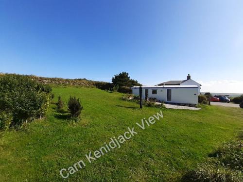 Penzance Casa | Carn Kenidjack View Caravan, space, peace and tranquillity