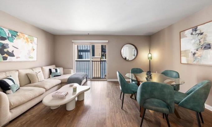 Ocean Park Apartamento | Carnelian Calm Stylish Beachside Escape with Rooftop Pool, BBQ & Ocean Views