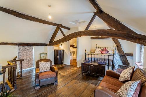 Leek Casa | Carol's Cottage
