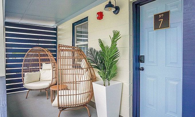 North Carolina Coast Hotel | Carolina Beach Motel