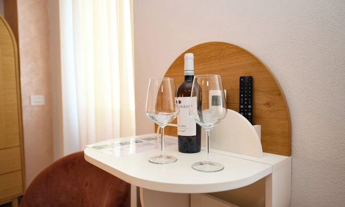 Sirmione Casa | CAROLINA INN - MARIA CALLAS