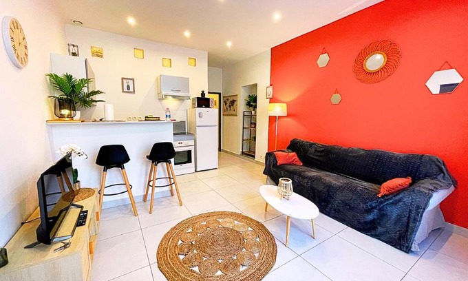 Miramas Apartamento | Carré Rouge*Gare Sncf*Fibre Wifi
