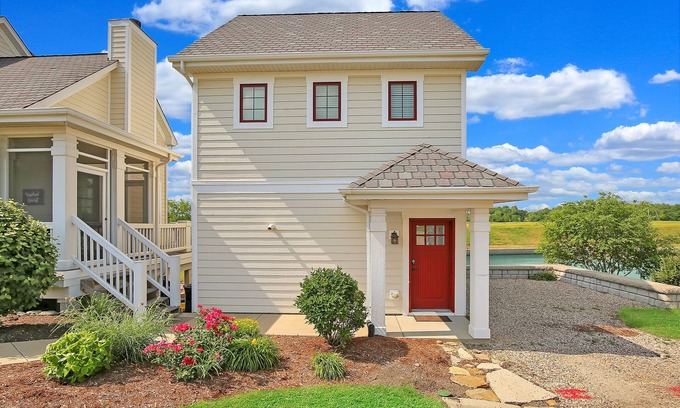 Ottawa Casa | Carriage House | 0 Bed, 1 Bath