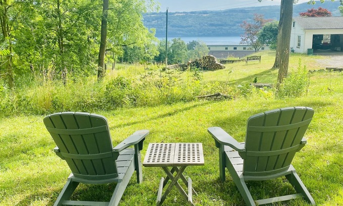 Watkins Glen Apartamento | CARRIAGE HOUSE BUNGALOW/LAKE VIEW/ VILLAGE OF WATKINS