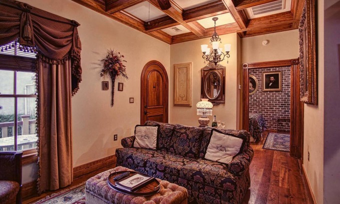 Beach Institute Apartamento | Romántico Carriage House