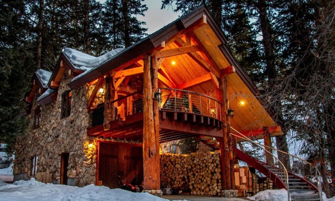 Sundance Cabina | Carriage House Suite sobre el arroyo