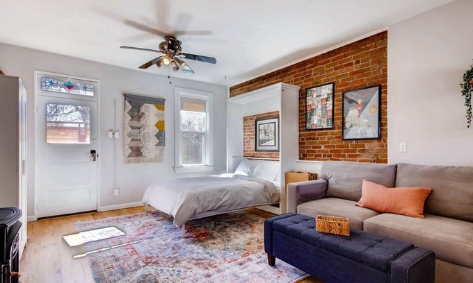 West Highland Casa | Recientemente remodelado Carriage House Studio- West Highlands- TODAS LAS 5 ESTRELLAS- ¡Se puede caminar!
