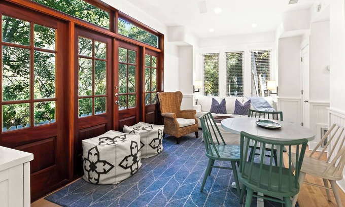 Seaside Casa | Carriage House Next to Heated Pool. With Full Kitchen, Laundry, and 2 Full Baths